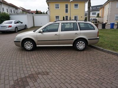 gebraucht Skoda Octavia Combi 1.9 TDI 2.Hand mit 112.744 KM