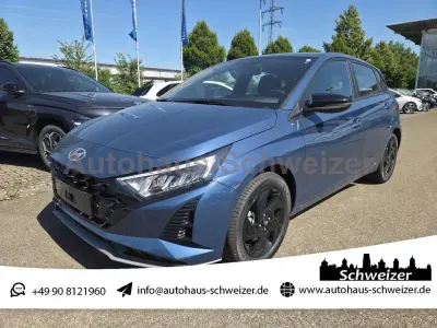 Neu Hyundai i20 Blackline 90 PS (66 kW) 2026 Vibrant blue Kleinwagen