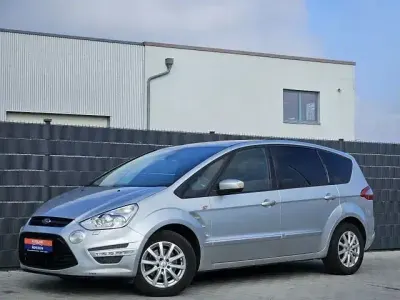 Gebraucht Ford S-MAX Champions Edition 180 PS (132 kW) 2012 Silber Van / Kleinbus