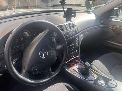 Mercedes E220