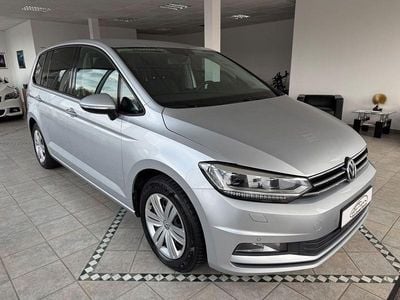 Silber Gebraucht 2017 VW Touran Van / Kleinbus | 10.790 € (Fairer Preis)