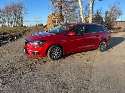 Gebraucht Renault Mégane GrandTour Bose Edition 159 PS (116 kW) 2019 Rot Kombi