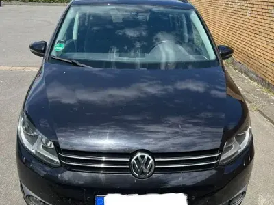 Gebraucht VW Touran Match 140 PS (102 kW) 2012 Schwarz Van / Kleinbus