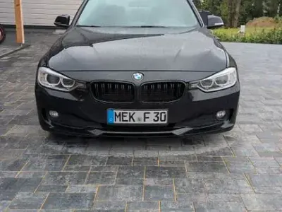 Gebraucht BMW 320 Performance 184 PS (135 kW) 2012 Schwarz Limousine