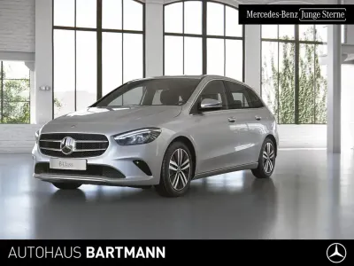 Gebraucht Mercedes B200 Progressive 163 PS (119 kW) 2022 Iridiumsilber Kleinwagen