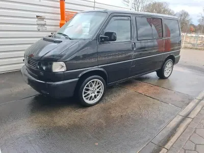 Gebraucht VW Multivan 151 PS (111 kW) 1999 Schwarz Van / Kleinbus