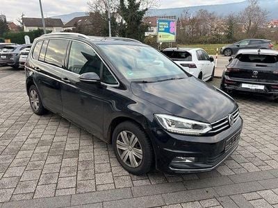 Schwarz Gebraucht 2017 VW Touran Highline Van / Kleinbus | 16.980 € (Etwas zu teuer)