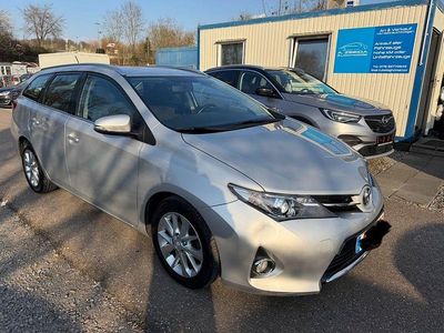 Gebraucht Toyota Auris Touring Sports Comfort 90 PS (66 kW) 2014 Silber Kombi