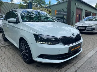 Gebraucht Skoda Fabia Ambition 90 PS (66 kW) 2017 Weiß Kombi