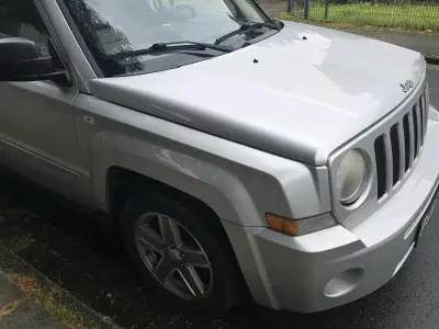Gebraucht Jeep Patriot 170 PS (125 kW) 2008 Silber SUV