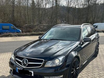 Mercedes C63 AMG