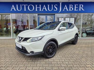 Weiß Gebraucht 2016 Nissan Qashqai 360º SUV | 12.489 € (Fairer Preis)