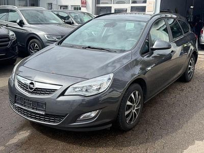 Usata Opel Astra Edition 140 CV (102 kW) 2012 Grigio Station wagon