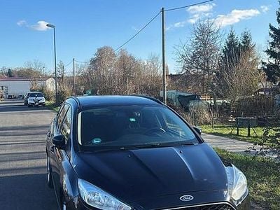 Usata Ford Focus 95 CV (69 kW) 2013 Nero Station wagon