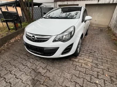 Gebraucht Opel Corsa 90 PS (66 kW) 2014 Weiß Kleinwagen