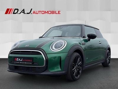 Gebraucht Mini Cooper Classic 136 PS (100 kW) 2023 Grün Kleinwagen