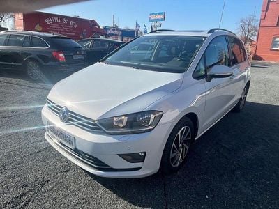 Gebraucht VW Golf Sportsvan Sound 125 PS (91 kW) 2017 Silber Van / Kleinbus