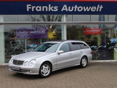 Usata Mercedes E320 Avantgarde 224 CV (164 kW) 2005 Argento Berlina