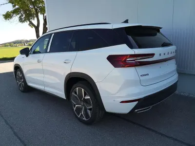 Neu Skoda Kodiaq SportLine 193 PS (141 kW) 2026 Moonwhite metallic SUV