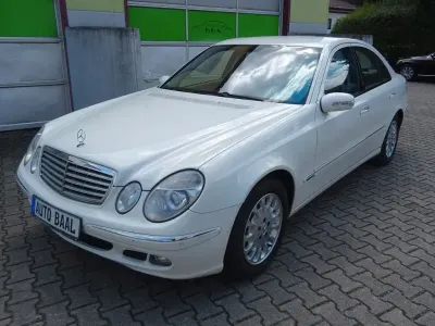 Gebraucht Mercedes E280 Elegance 190 PS (139 kW) 2005 Weiß Limousine