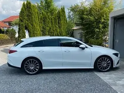 Gebraucht Mercedes CLA200 Shooting Brake AMG line 163 PS (119 kW) 2020 Weiß Kombi