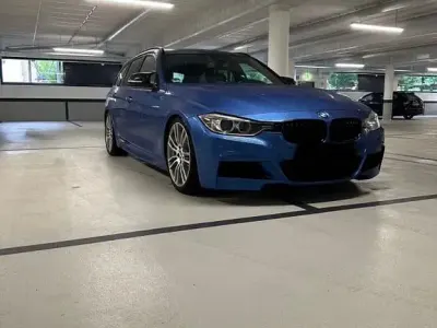 Gebraucht BMW 330 M Sport 258 PS (189 kW) 2013 Blau Limousine