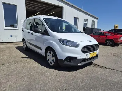 Gebraucht Ford Transit Trend 101 PS (74 kW) 2018 Weiß Van / Kleinbus