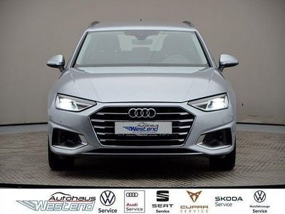 Gebraucht Audi A4 Advanced Plus 163 PS (119 kW) 2023 Florettsilber (metallic) Kombi