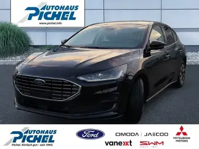 Gebraucht Ford Focus Titanium 155 PS (114 kW) 2025 Schwarz(metallic) Limousine