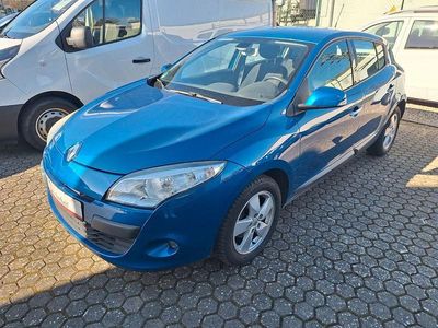 Usata Renault Mégane Dynamique 110 CV (80 kW) 2011 Blu Berlina