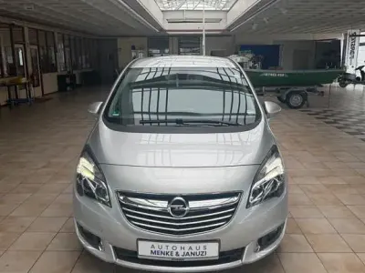 Używany Opel Meriva Innovation 140 KM (102 kW) 2016 Srebrny Minivan