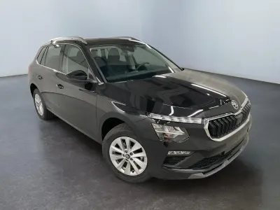 Neu Skoda Kamiq Selection 116 PS (85 kW) 2026 8x  race blue met. SUV