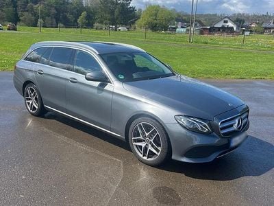 Second-hand Mercedes E220 194 CP (142 kW) 2018 Gri Break