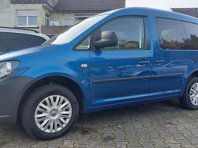 Blau Gebraucht 2015 VW Caddy Trendline Van / Kleinbus | 9.950 € (Fairer Preis)
