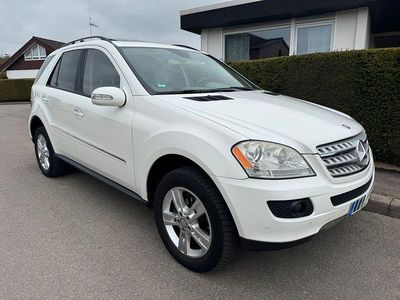 Usata Mercedes ML500 306 CV (225 kW) 2006 Bianco SUV