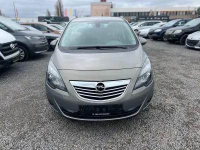 Gebraucht Opel Meriva Innovation 101 PS (74 kW) 2011 Braun Van / Kleinbus