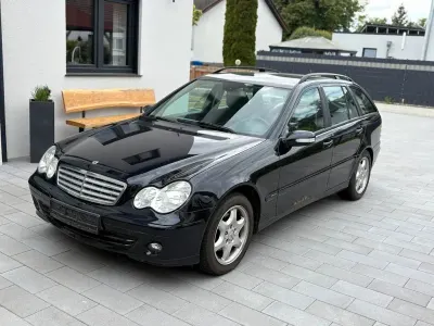Second-hand Mercedes C180 143 CP (105 kW) 2006 Negru Break