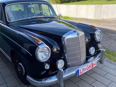 Gebraucht Mercedes 220 133 PS (97 kW) 1959 Schwarz Limousine
