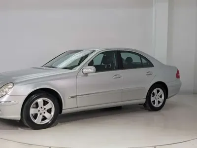 Gebraucht Mercedes E320 Elegance 224 PS (164 kW) 2004 Brillantsilber metallic Limousine