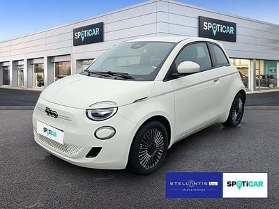 Gebraucht Fiat 500e Icon 86 kW (118 PS) 2022 Weiß Kleinwagen