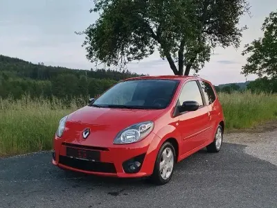 Gebraucht Renault Twingo 75 PS (55 kW) 2011 Rot Kleinwagen