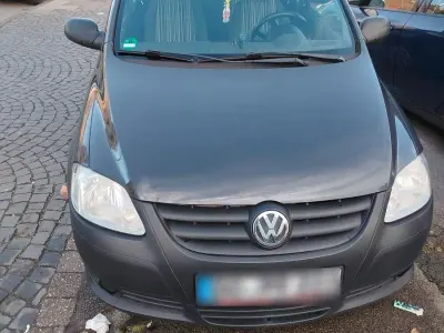 Gebraucht VW Fox 54 PS (39 kW) 2006 Grau Kleinwagen