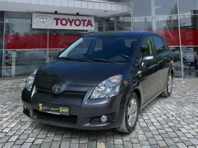 Gebraucht Toyota Corolla Verso Team 129 PS (94 kW) 2008 Grey metallic Van / Kleinbus