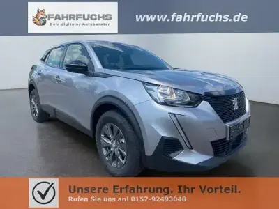 Gebraucht Peugeot 2008 Active 131 PS (96 kW) 2023 Grau SUV