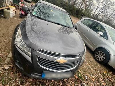 Grau Gebraucht 2013 Chevrolet Cruze Kombi | 4.444 € (Etwas zu teuer)