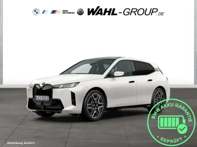 Gebraucht BMW iX Comfort Edition 300 kW (408 PS) 2024 Weiß SUV