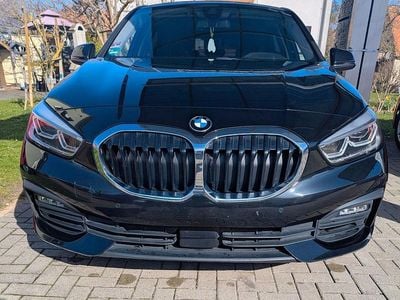 Second-hand BMW 118 Advantage 140 CP (102 kW) 2020 Negru Hatchback