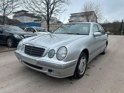 Gebraucht Mercedes E240 170 PS (125 kW) 2001 Grau Limousine