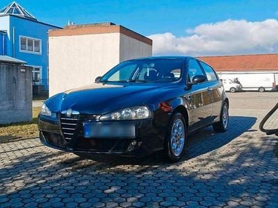 Usata Alfa Romeo 147 150 CV (110 kW) 2006 Nero Utilitaria