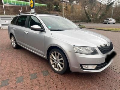 Gebraucht Skoda Octavia 150 PS (110 kW) 2014 Silber Kleinwagen
